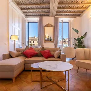 Navona Apartment